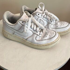 Nike Air Force 1 07' Women's Size 7 Triple White